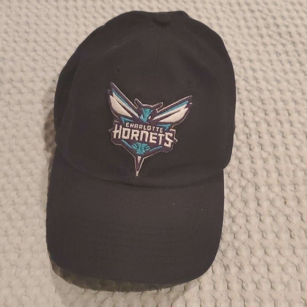 Charlotte Hornets Hat Size Small
